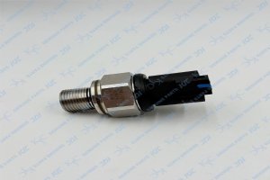 7861-93-1651 เซนเซอร์ความดันสูง Komatsu PC200-7 WA500-6 เครื่องขุด
