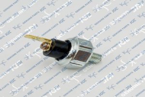 VAME840219 Interruptor del sensor de presión del aceite para la excavadora SK200-6 de Kobelco