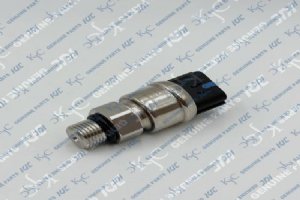 KHR10301 เซนเซอร์ความดัน KM15-P02 KM15-P04 สำหรับ Sumitomo SH200 SH240 SH350 CS210