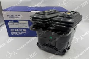 YX30V00004F1 YX30V00004F2 วาล์วควบคุมเท้าเหมาะสำหรับ Kobelco SK200-6 SK230-6 Excavator