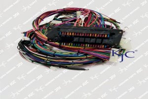 E320D Caterpillar Excavator ฟิวส์กล่องสายไฟ Harness Assembly