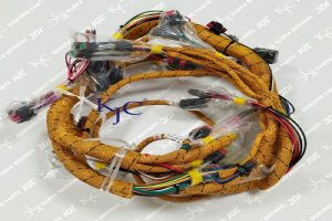 E320D เครื่องขุดไฟฟ้าชิ้นส่วนสายไฟภายใน