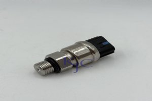 KHR10301 KM15-P02 مستشعر الضغط متوافق مع حفارة حالة CX130B CX160B CX210B CX240B CX290B CX300B